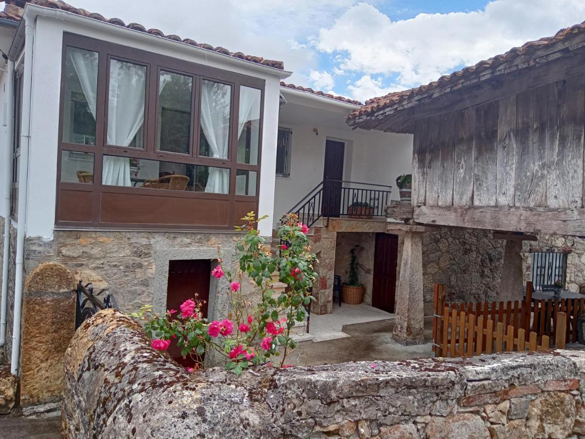 Casa La Cruz A 2Km De Onís Екстериор снимка