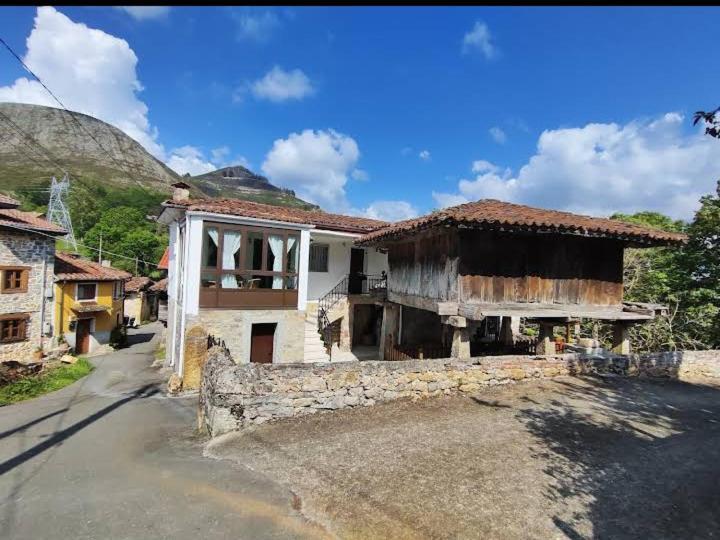 Casa La Cruz A 2Km De Onís Екстериор снимка